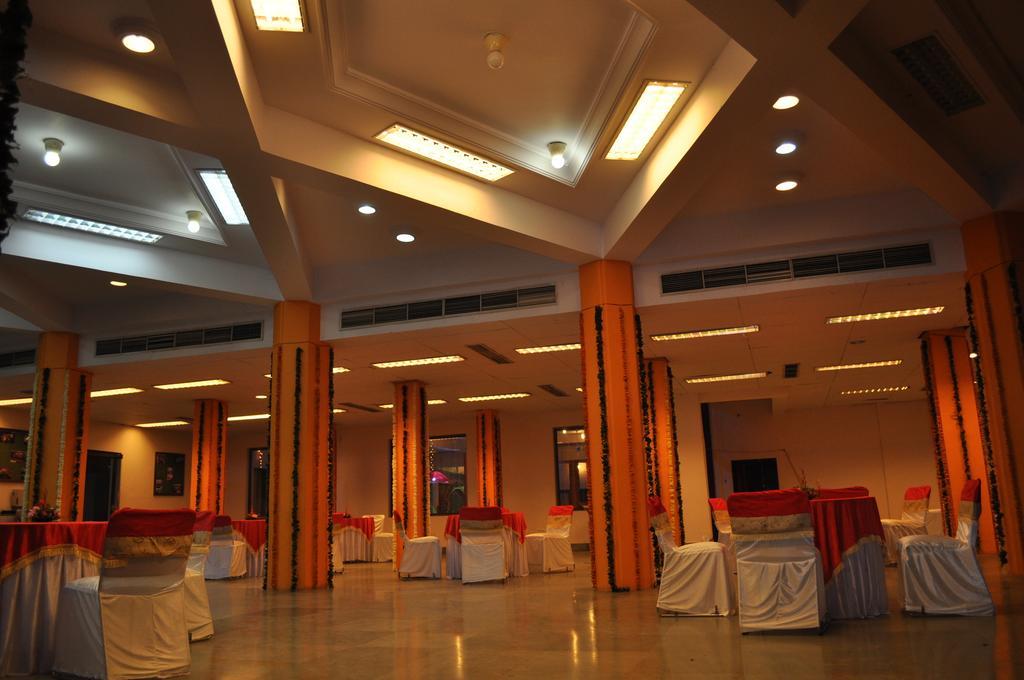 Hotel Maruti Mandapam Jabalpur Exteriér fotografie